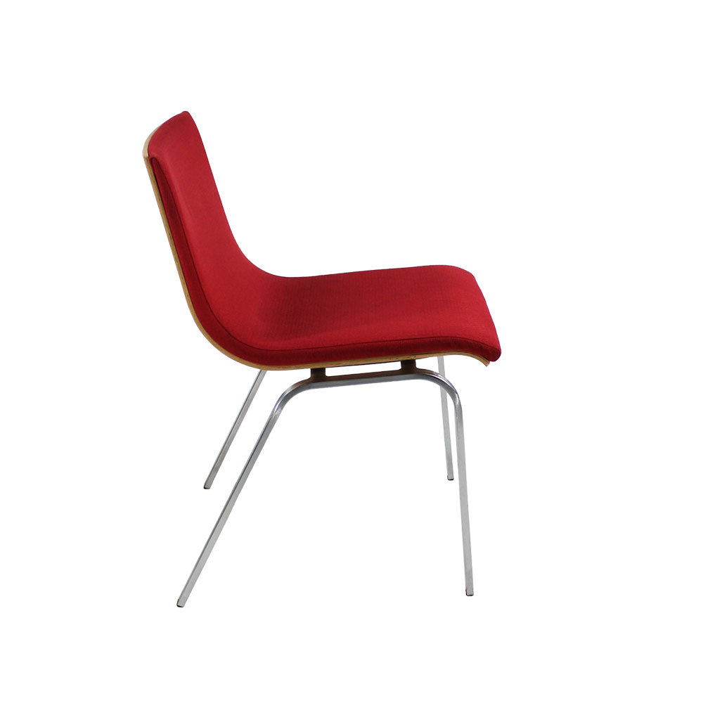 Boss Design: Silla apilable en tela roja/respaldo de roble - Reacondicionada