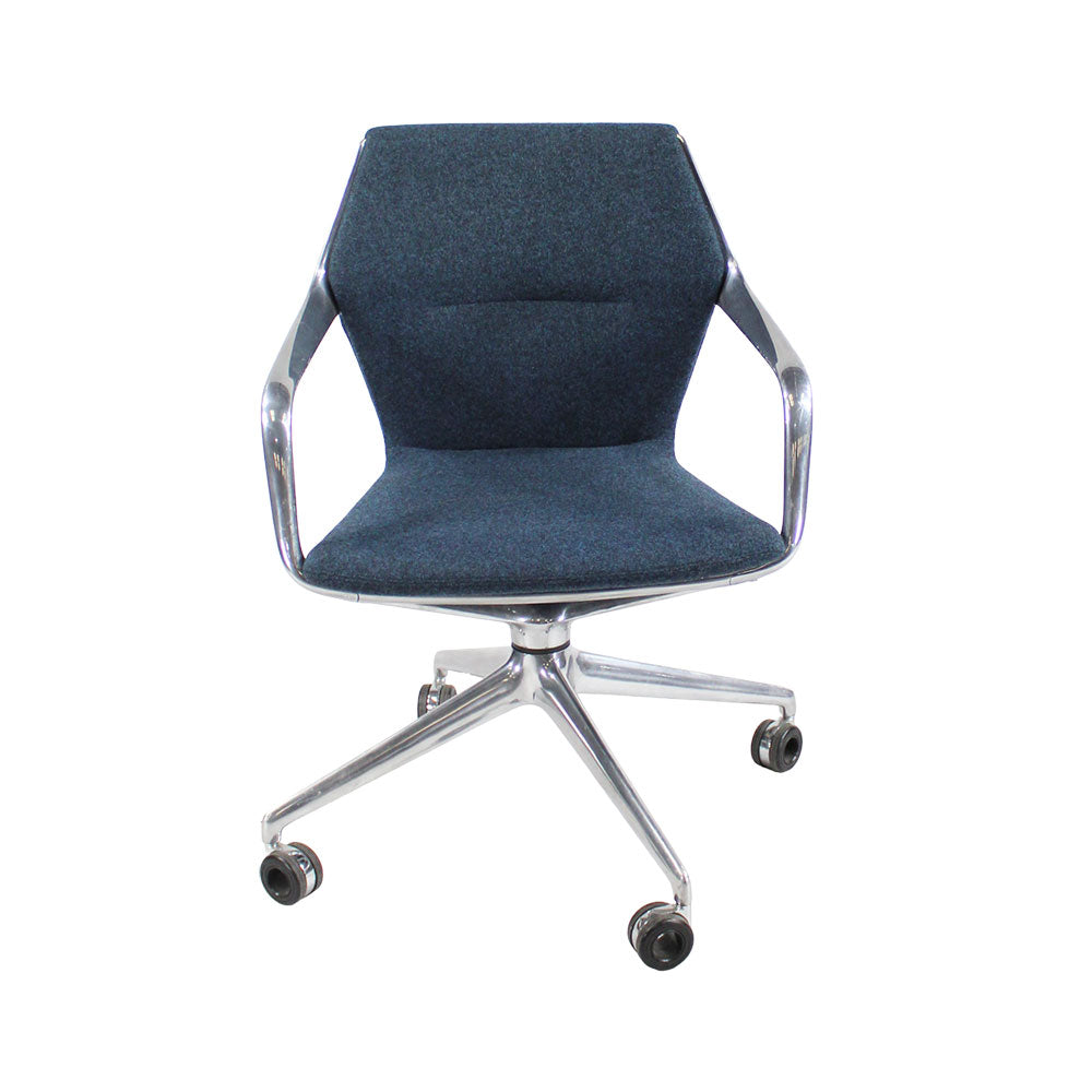 Brunner: Silla giratoria Ray 9232 en tela azul - Reacondicionado