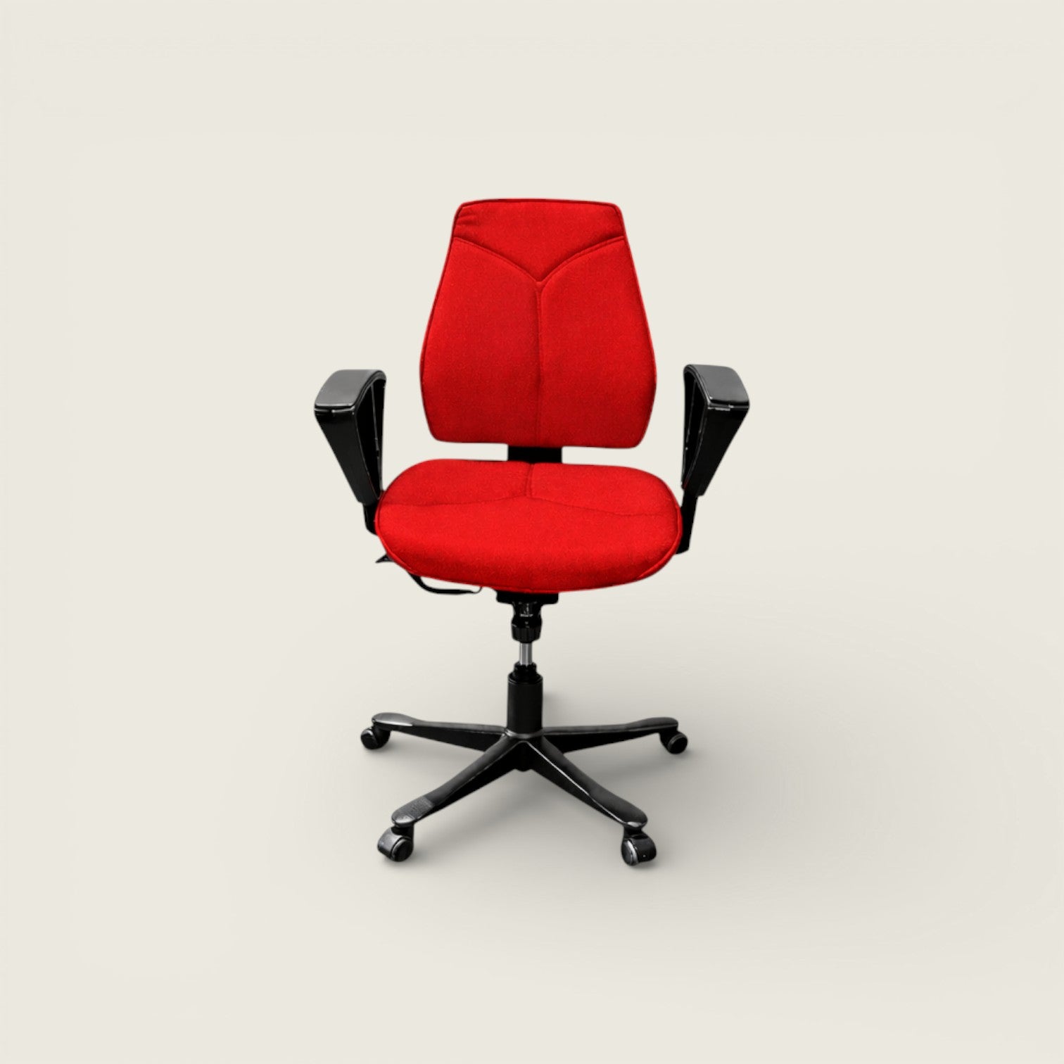 Kinnarps: Red Task Chair - Refurbished