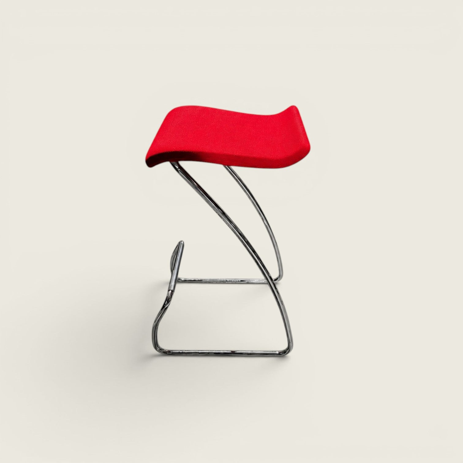 Orangebox: Perching Bar Stool in Red - Refurbished