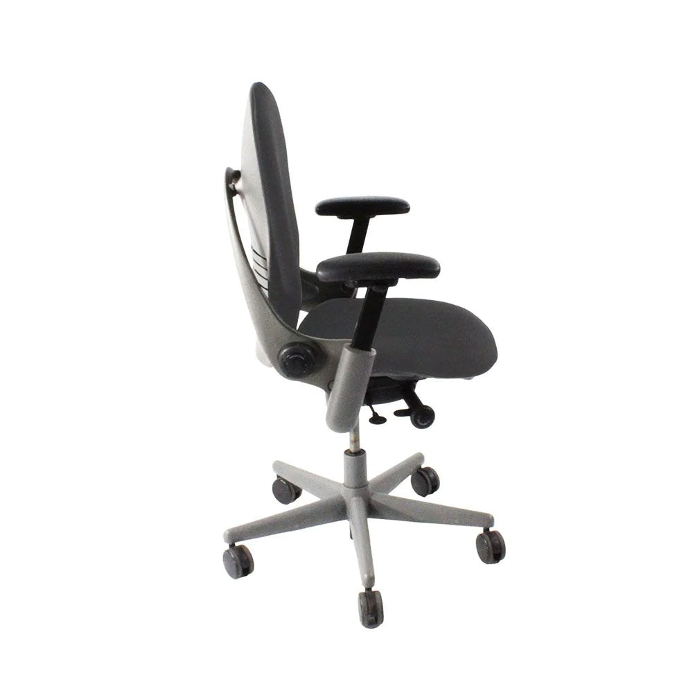 Steelcase: Leap V1 Office Chair - Grey Frame/Grey Fabric - Refurbished