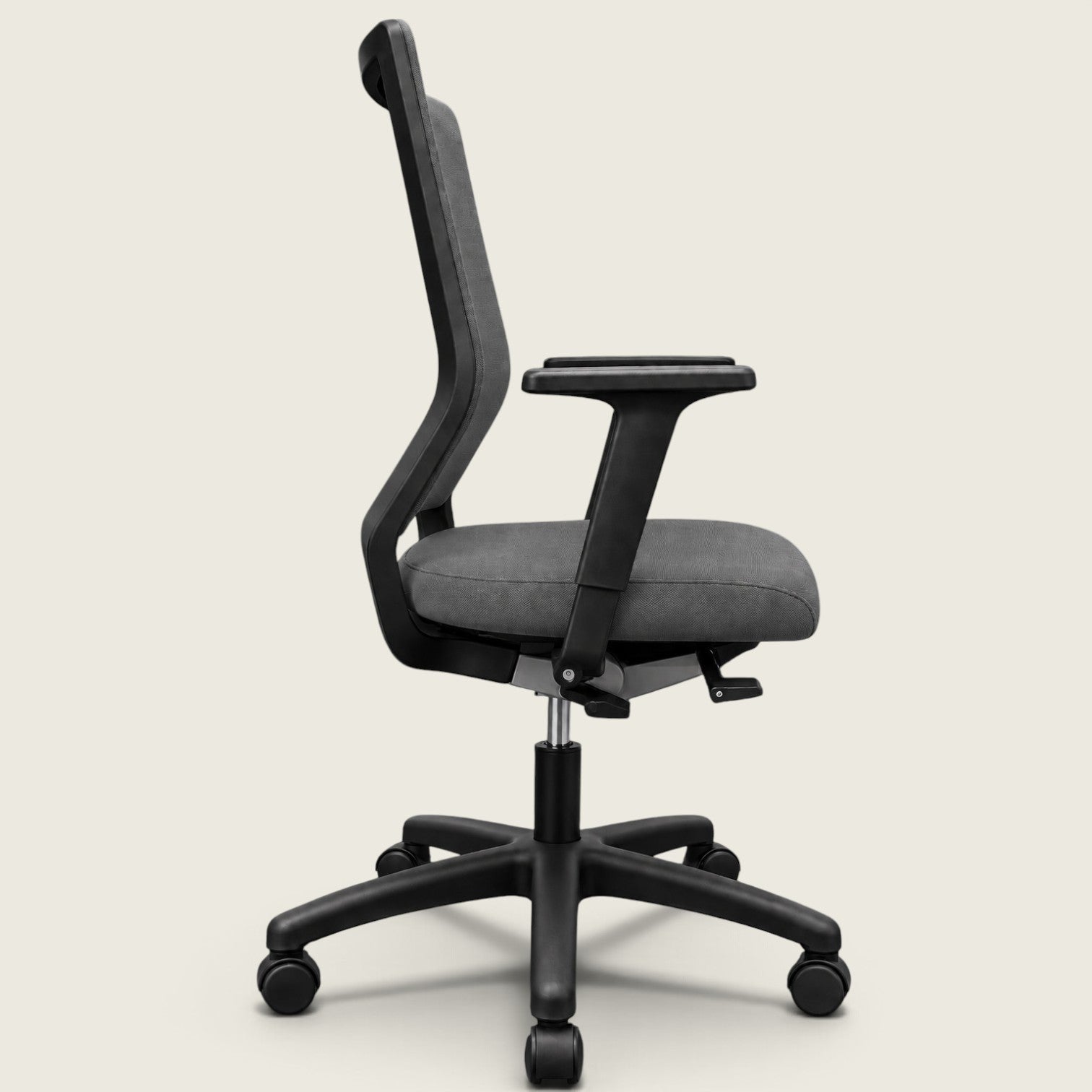 Sedus: Quarterback Task Chair in Grey Fabric with a Grey Fabric Back - Refurbished