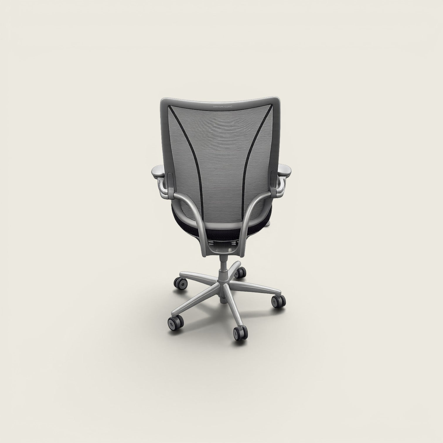 <tc>Humanscale</tc>: <tc>Liberty</tc> Silla de oficina en tela negra - Restaurada