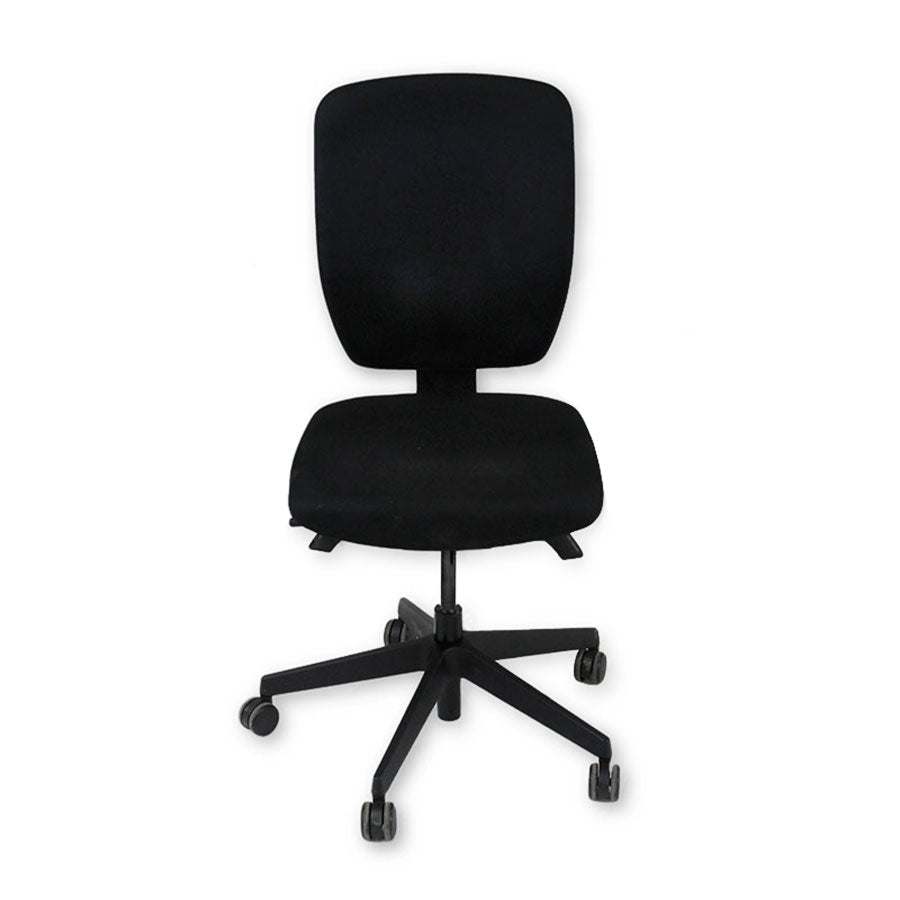 Senator: Dash Fully Adjustable Task Chair in Black Fabric Without Arms - Refurbished