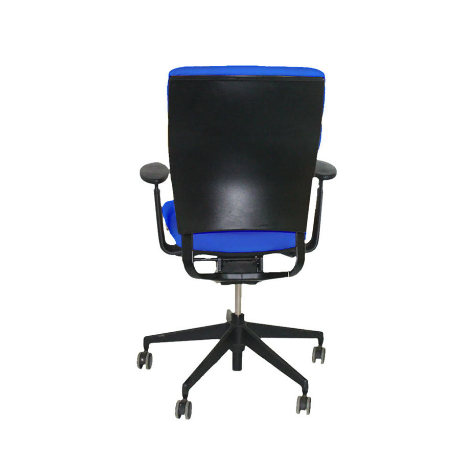 Senator: Silla de Oficina Enigma S21 con Estructura Negra en Tela Azul - Reacondicionado