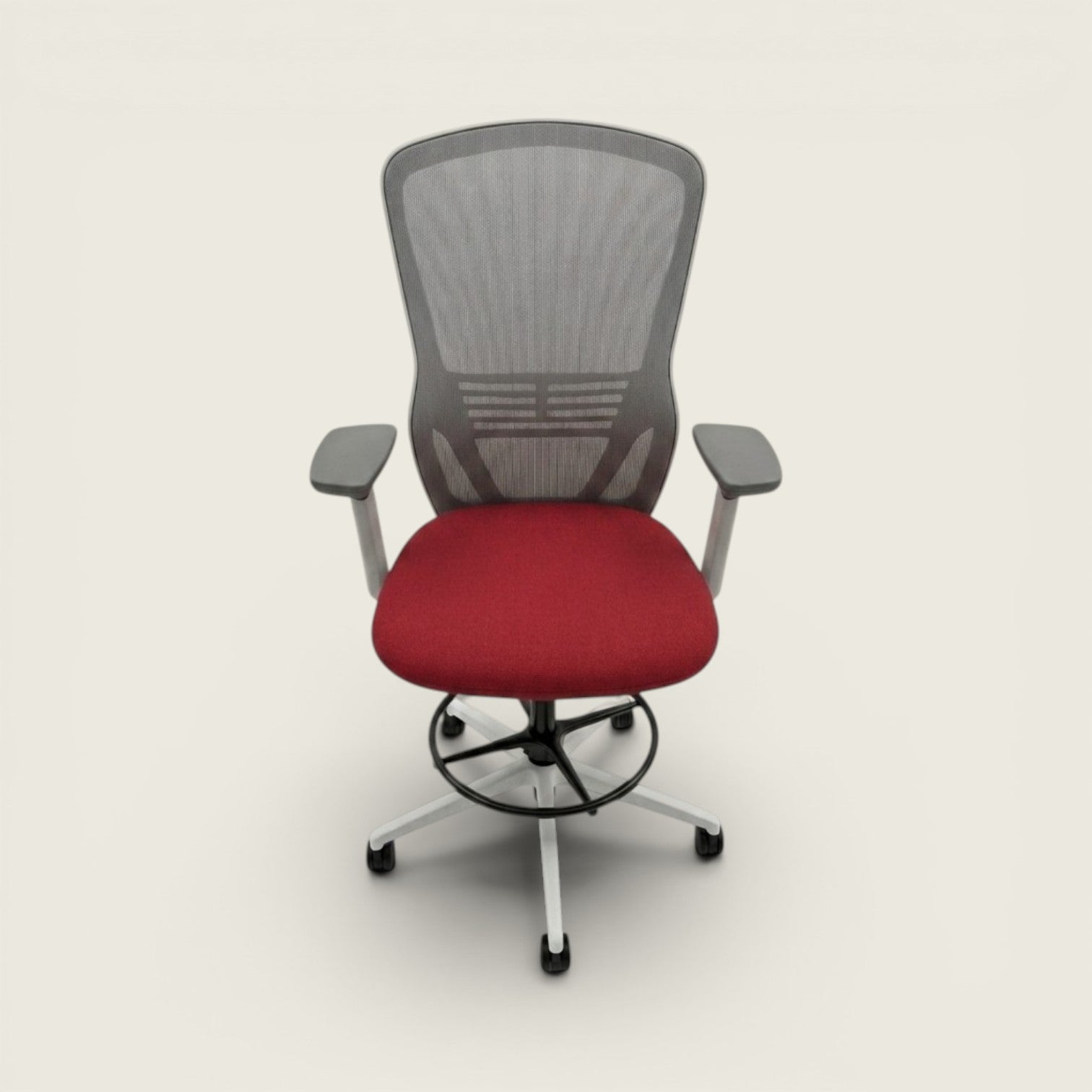 <tc>Senator</tc>Silla de dibujo Ousby en color rojo - Restaurada
