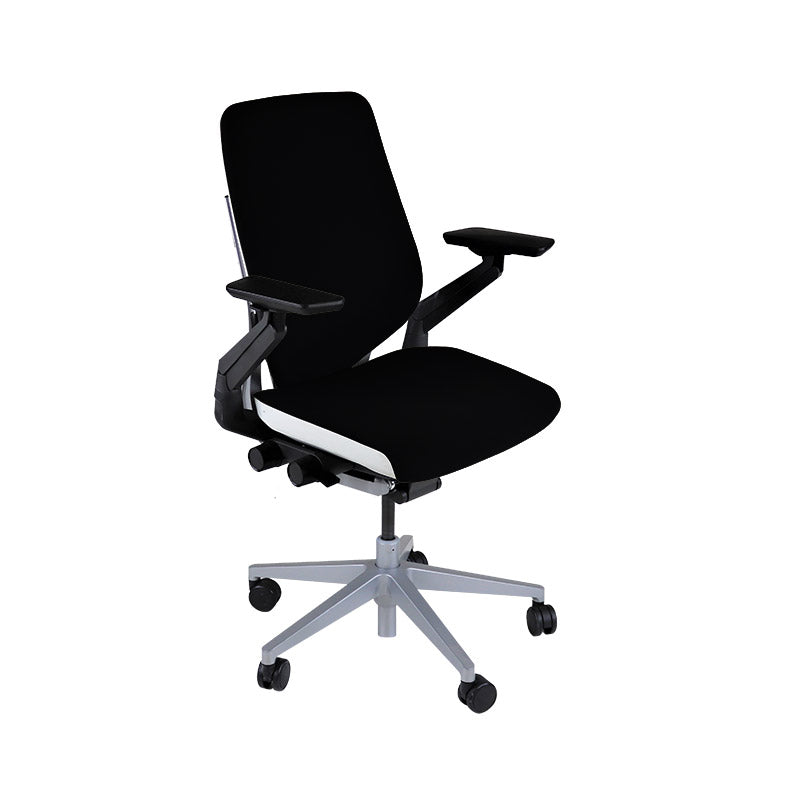 Steelcase: Silla de oficina ergonómica Gesture - Cuero negro - Reacondicionada