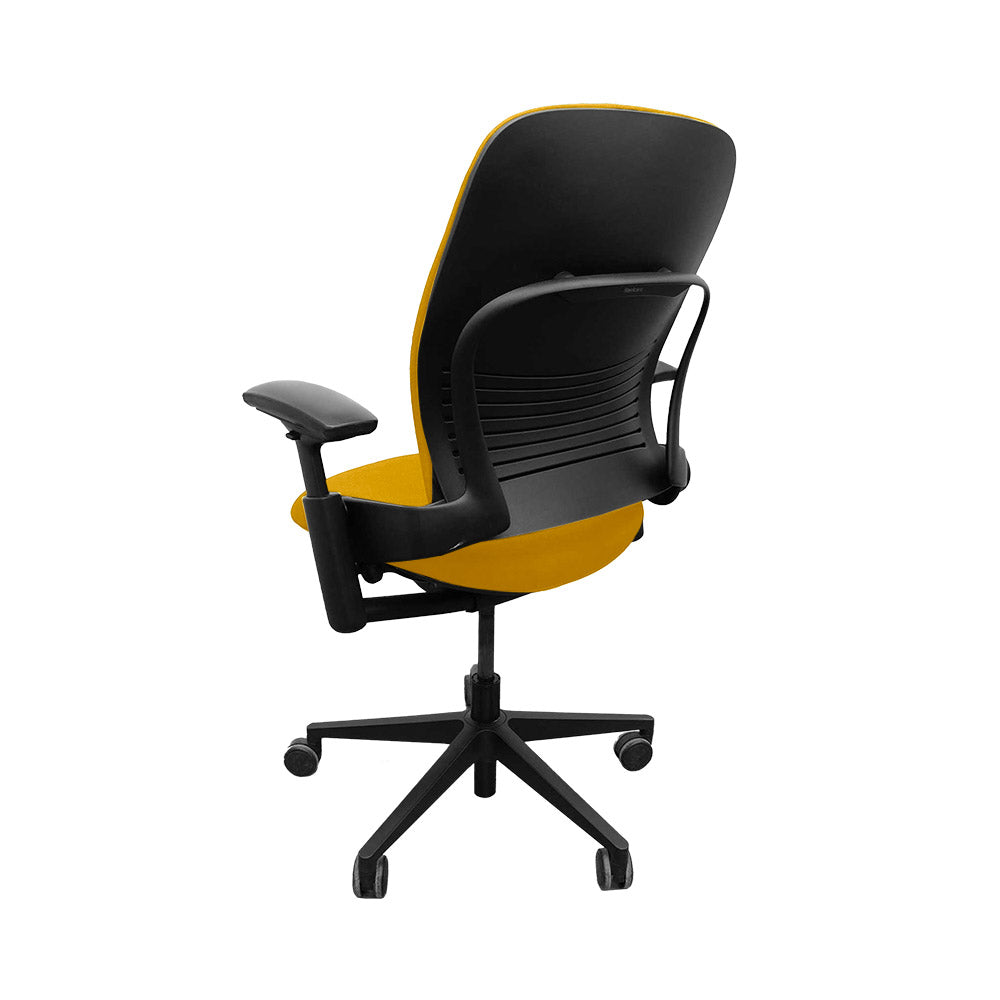 Steelcase: Silla de oficina Leap V2 con brazo ajustable en altura únicamente - Tela amarilla - Reacondicionada