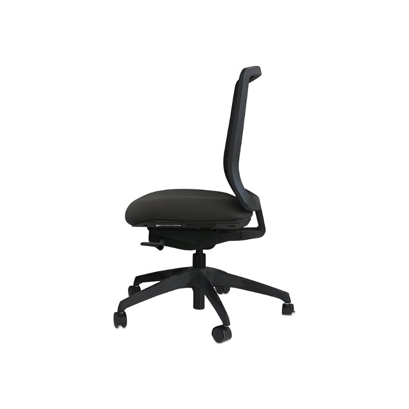 Steelcase: Silla operativa Reply (estructura negra) sin brazos - Reacondicionada