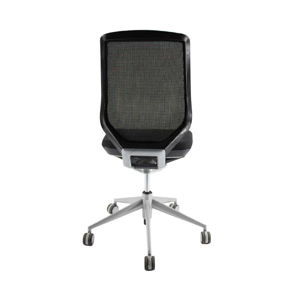 Actiu: Silla de Oficina Ergonómica Sin Brazos TNK en Negro - Reacondicionado