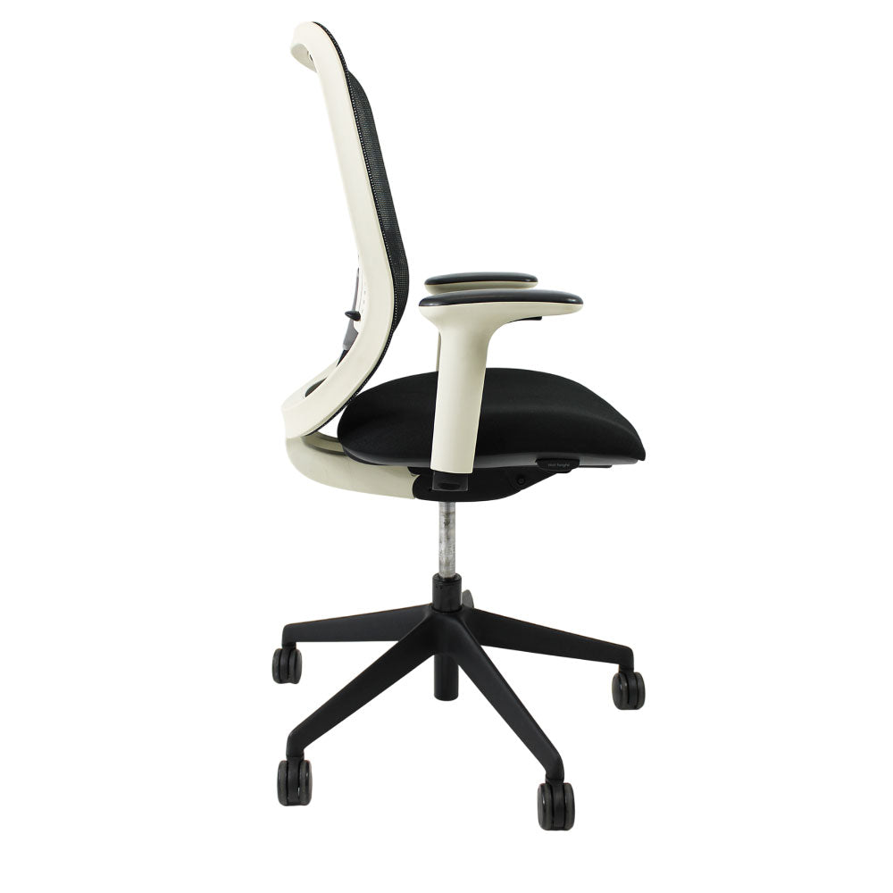 Orangebox: do - silla de tareas en tela negra/marco blanco - restaurado