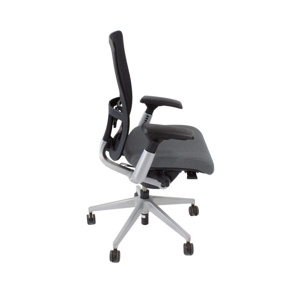 Haworth: Zody Comforto 89 Task Chair in Grey Fabric/Grey Frame - Refurbished