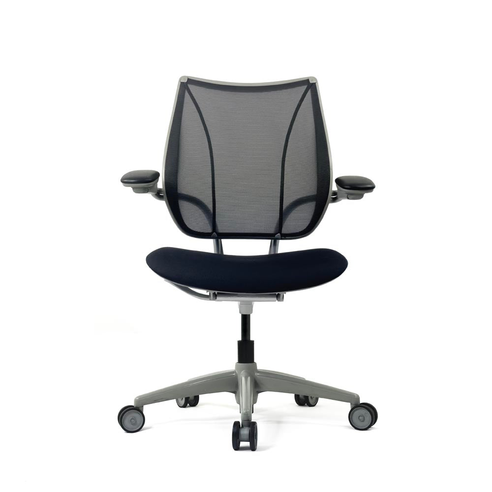 <tc>Humanscale</tc>: <tc>Liberty</tc> Silla de trabajo en tela negra - Reacondicionada